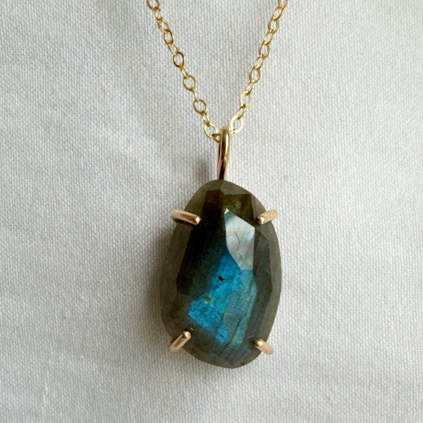 Labradorite Pendant